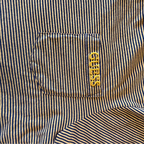 GUESS Men's Striped Tee Y2K Retro Streetwear Pocket Logo T-Shirt - Picture 2 of 6